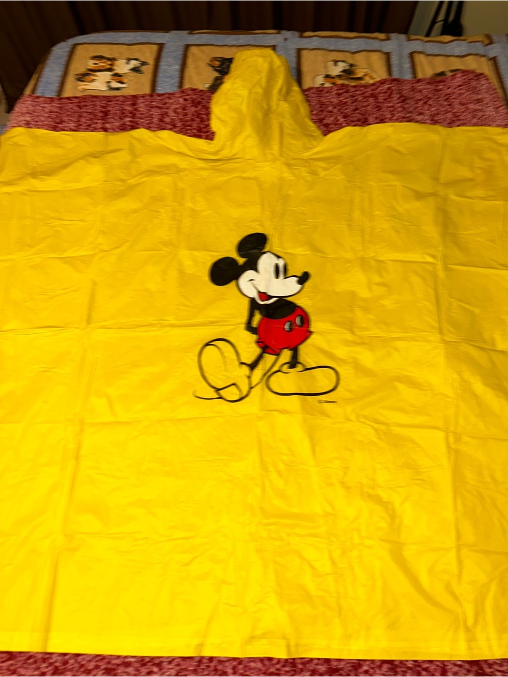 Walt Disney World / Disneyland Yellow Mickey Mouse Rain Poncho (48" x 47")